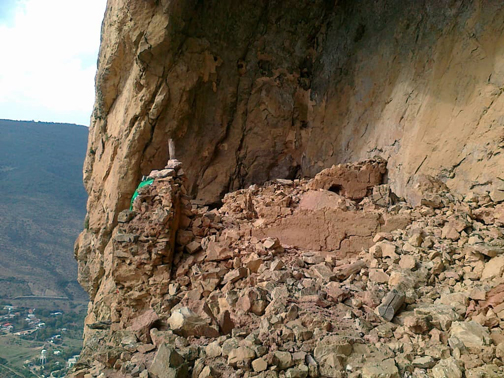 گذر از اساطیر به تاریخ با غارهای دهگانه