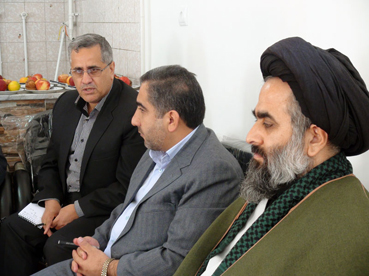 قادری: با شيوه هاي نوين، جوانان را به مطالعه ترغيب كنيم