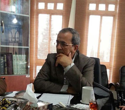کسانی را که چوب لای چرخ مدیریت شهری بگذارند، زیر پا له میکنیم